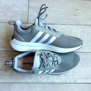 ADIDAS Men's Running Racer TR21 Sneakers. Grey and Olive Green. NEW NWOT.